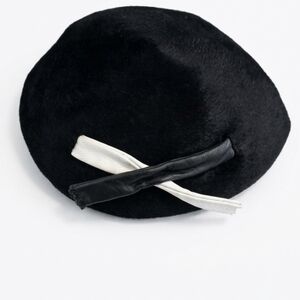 Vintage 1960s Christian Dior Chapeaux Fur Felt Beret